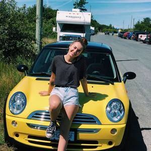 Meet your Posher, Tegan